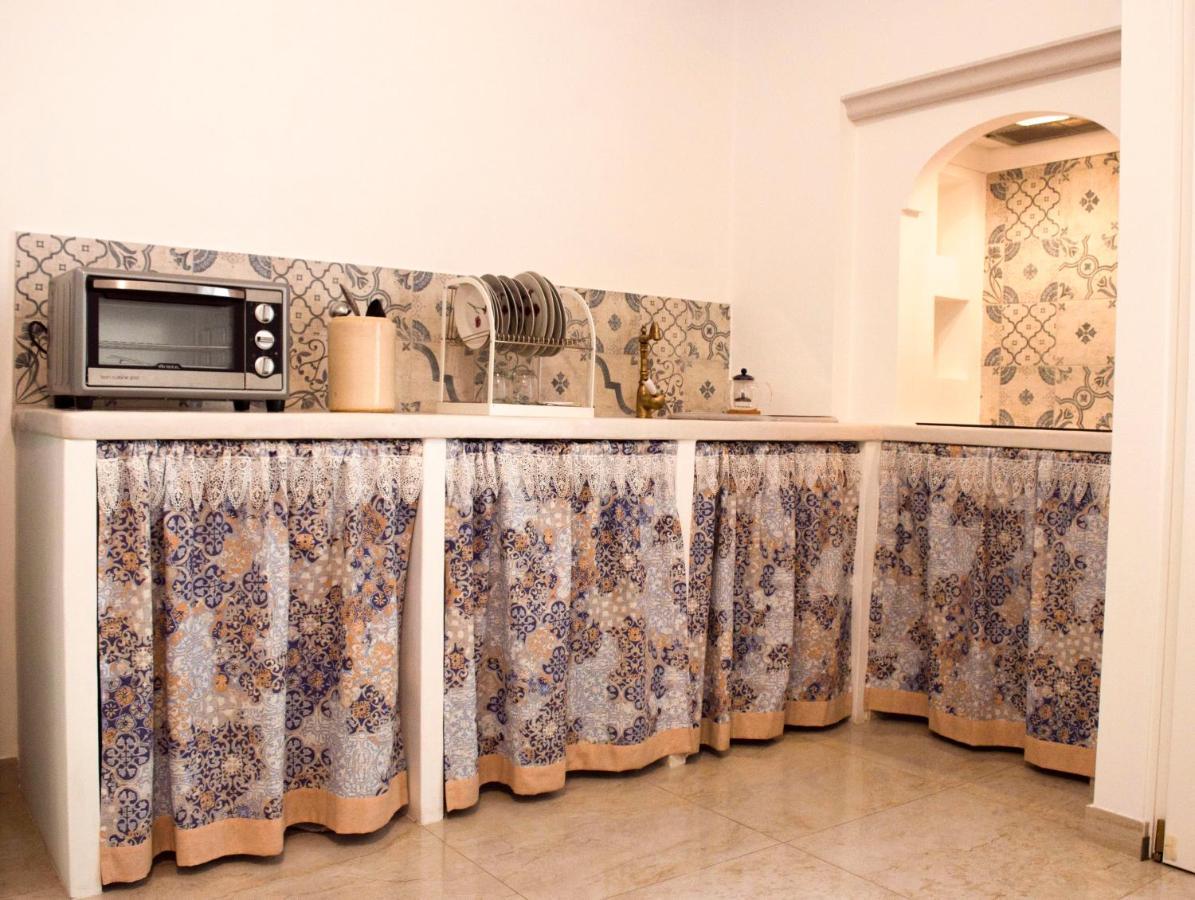 Casa Vacanze L'Essenziale Martina Franca Exteriör bild